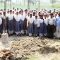 কেশবপুর দুটি শিক্ষা প্রতিষ্ঠানের যাতায়াতের রাস্তা দখল করে পাঁকা ভবন নির্মাণ কাজ চালানোর অভিযোগ ॥ প্রতিবাদে শিক্ষার্থীদের মানববন্ধন