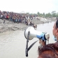 কয়রায় ভেঙে যাওয়া বেড়িবাঁধ দেখতে গিয়ে জনতার ধাওয়া খেলেন এমপি